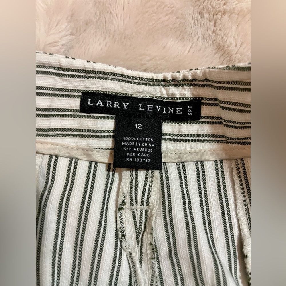 Larry Levine pants with green stripes